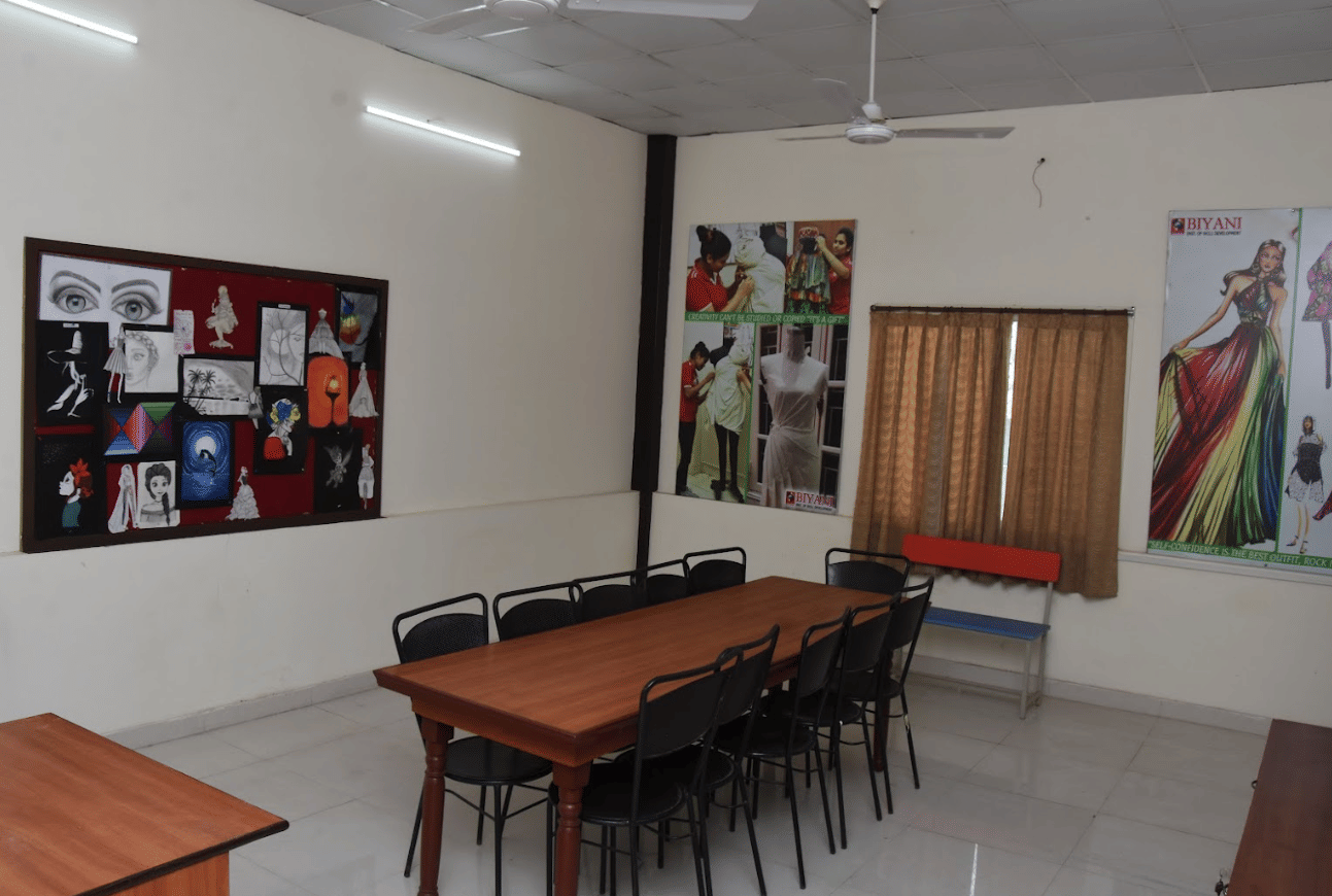 Biyani Girls College Jaipur Fashion Arts/Design photo 16